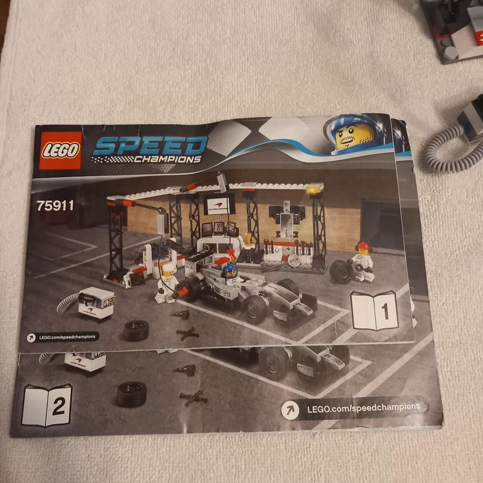 Lego Spielzeuge: LEGO 75911 Speed Champions Mercedes Box Jg2015 – Gebraucht aus Münchenbuchsee von