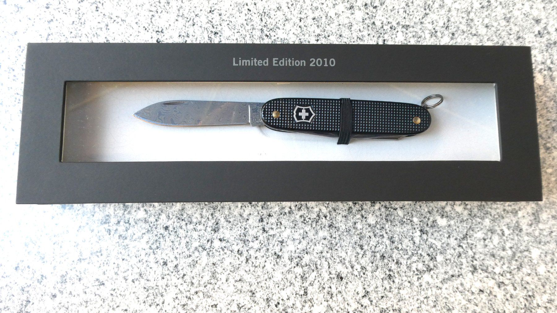 Victorinox Taschenmesser: Victorinox Damast 2010 – Neu und originalverpackt aus Niederlenz von Fremp 1