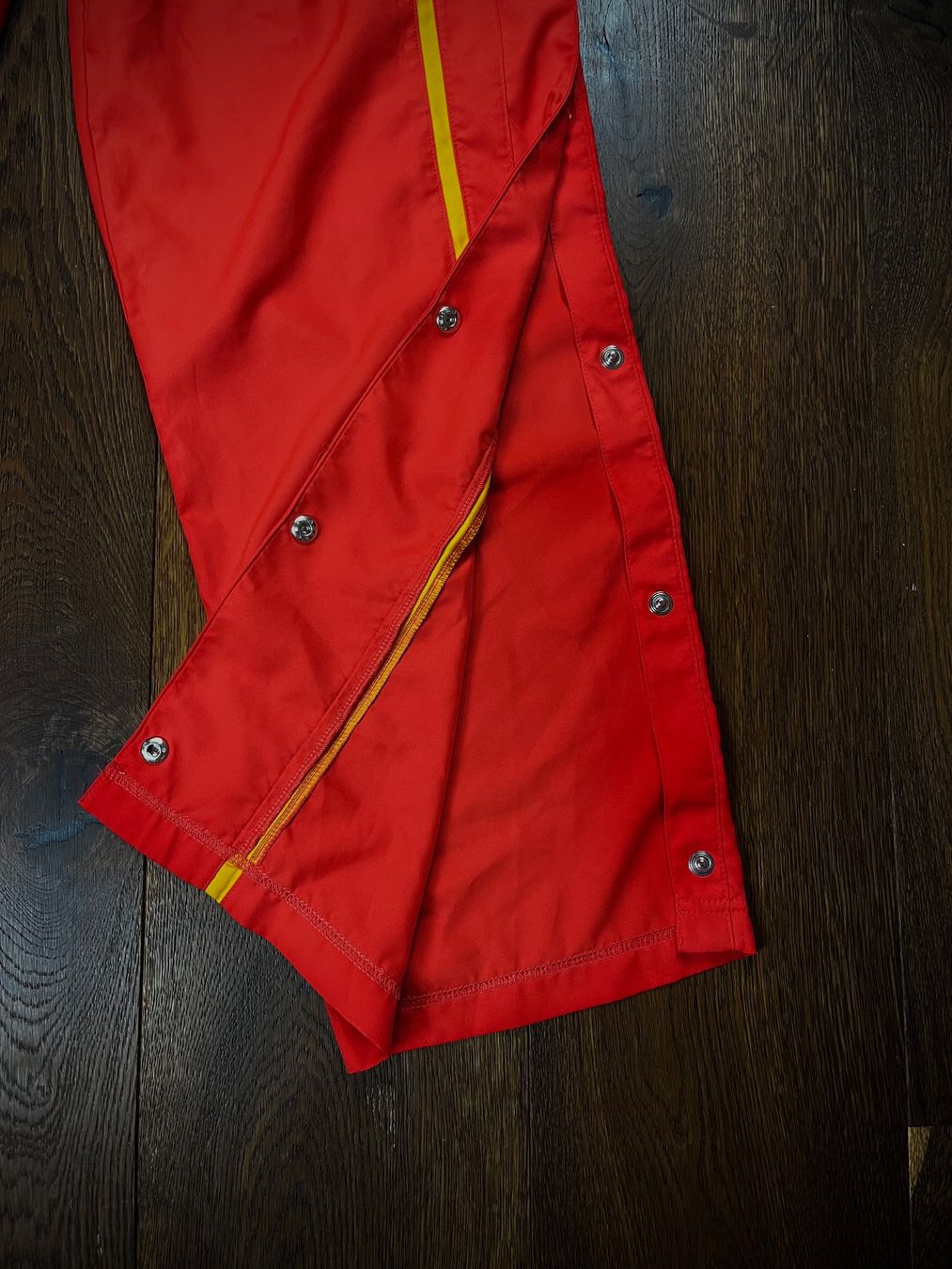 Nike Pantaloni: Rote Nike Trainingshosen – Nuovo (secondo la descrizione) da Lindau venduto da KT_Vintage 4