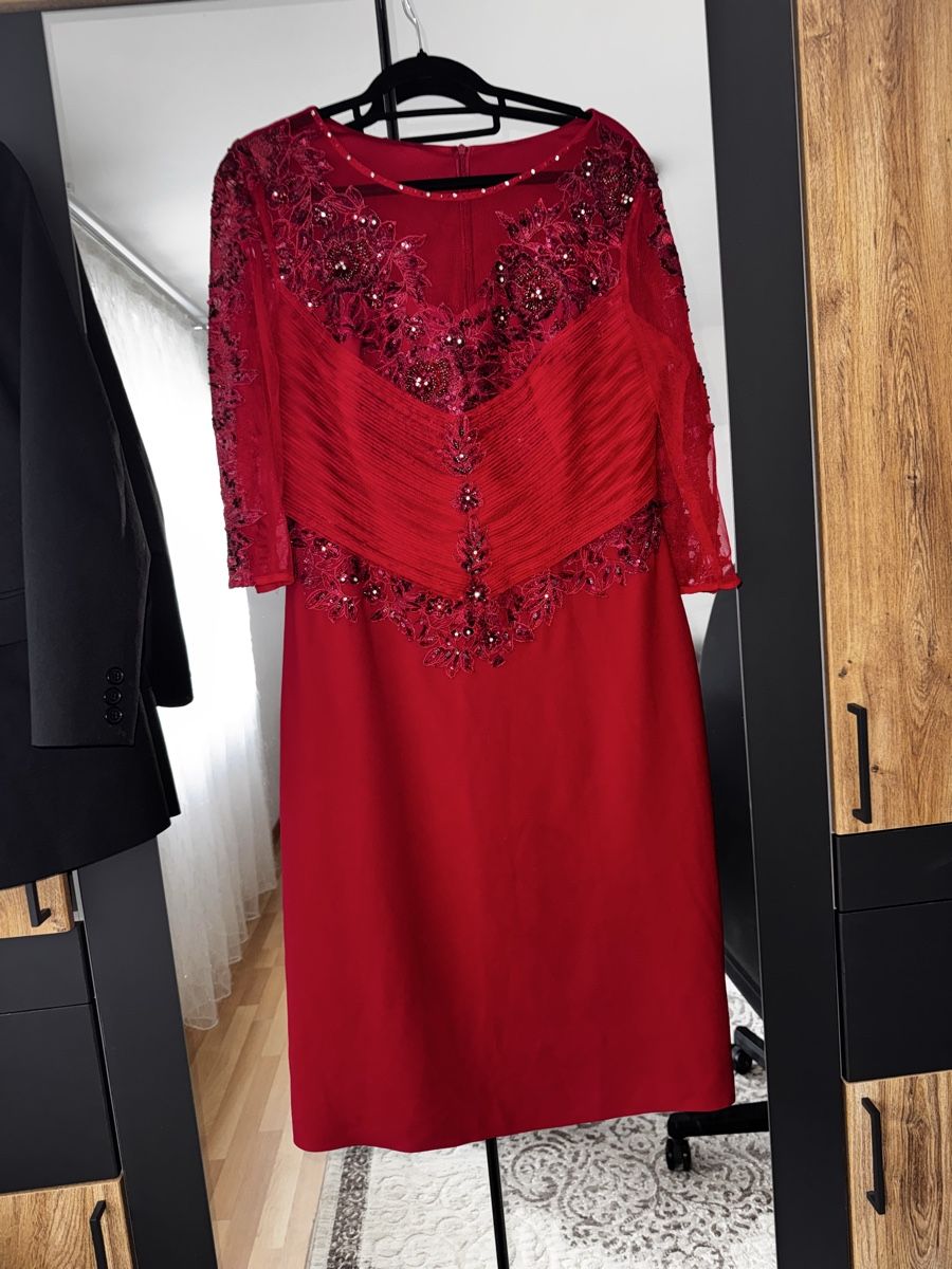 Kleider: Damen Kleid – Gebraucht aus Weite von Quarantino