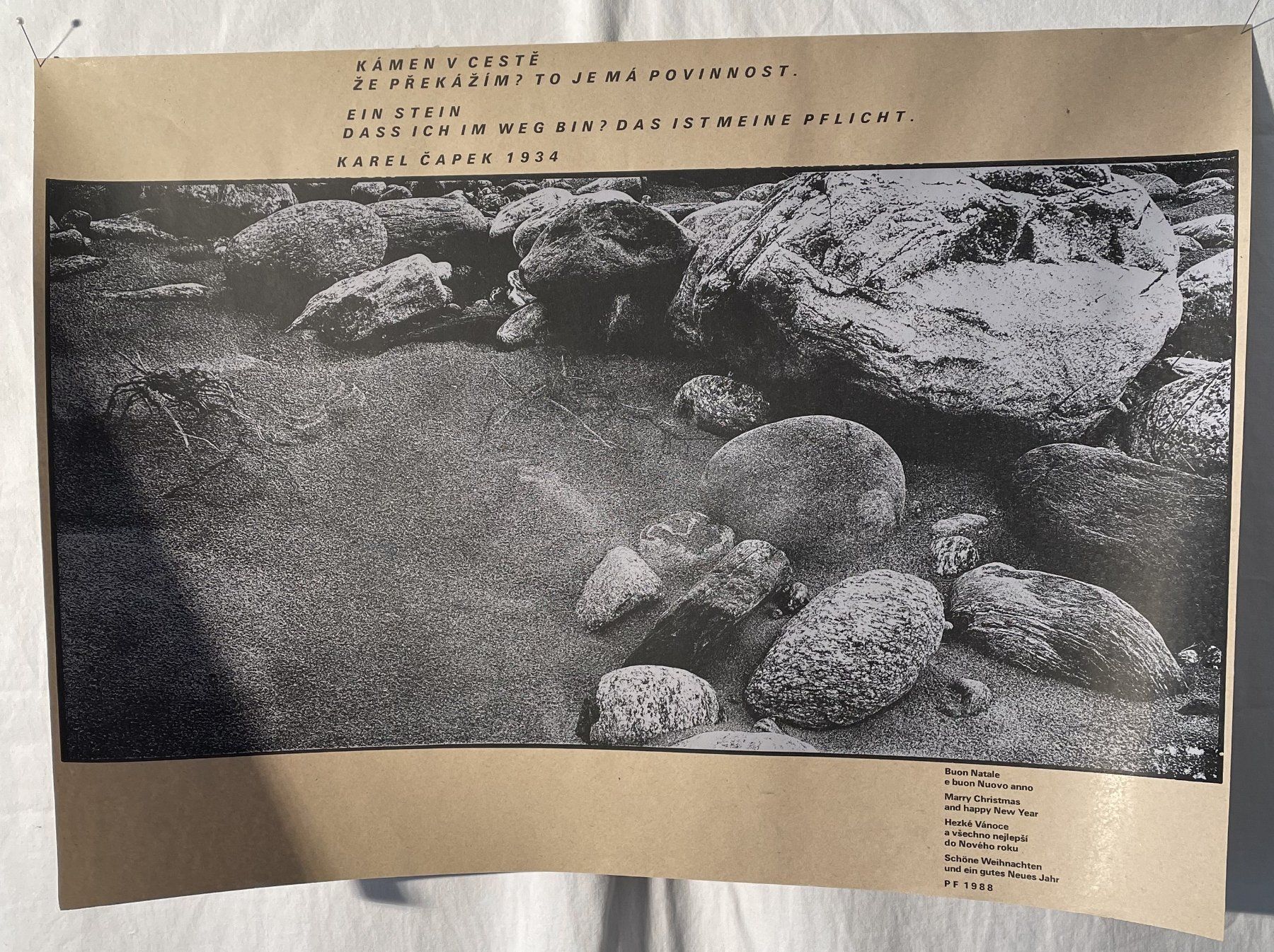 Foto & Immagini: Poster mit Spruch von Karel Capek "Ein Stein" – Usato da Thayngen venduto da Flomibrocki_1