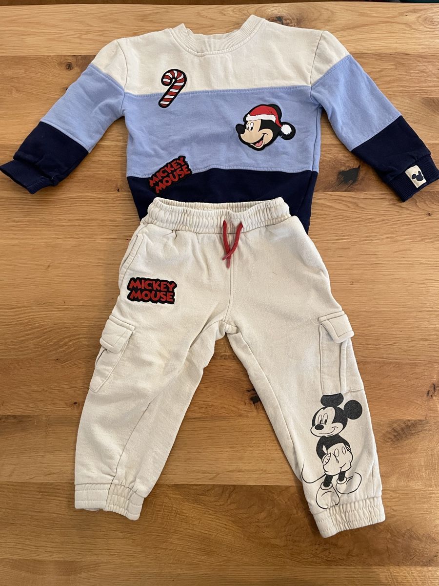 Anzüge: Micky Maus Set, Pullover und Jogginghose, Grösse 98 – Neu (gemäss Beschreibung) aus Ried b. Kerzers von yas_p7th