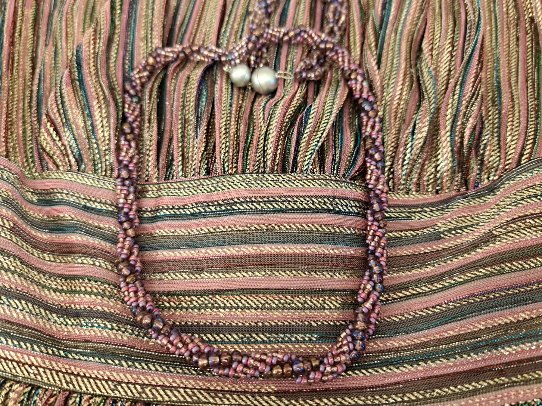 Kleider: Kleid von Swing Glitzerstoff wunderschön mit Schmuck 36 – Gebraucht aus bazenheid von salerno007 1