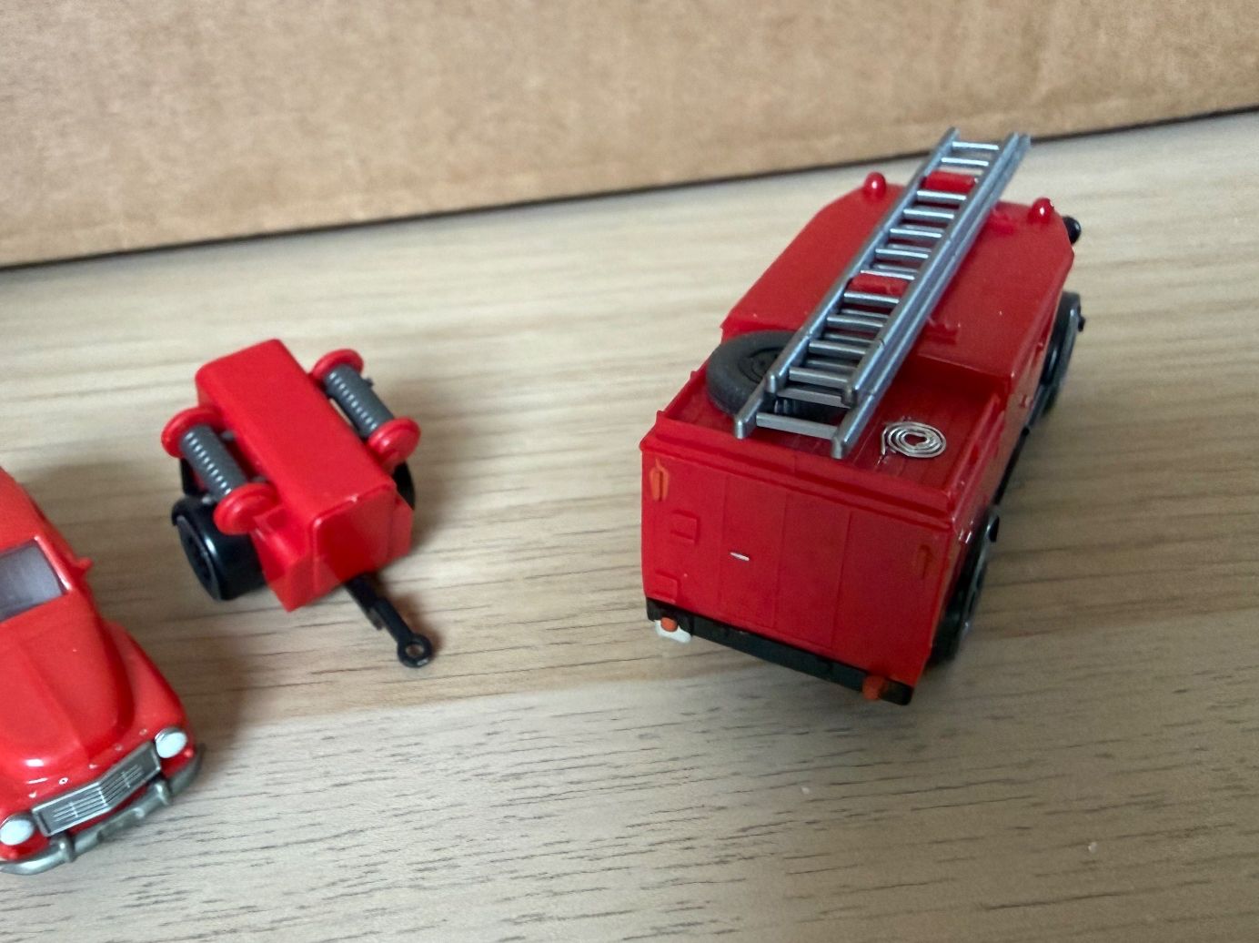 Herpa Modellini d'auto: Lot 1 pompier 1/87 – Difettoso da Morrens VD venduto da YannD02 2