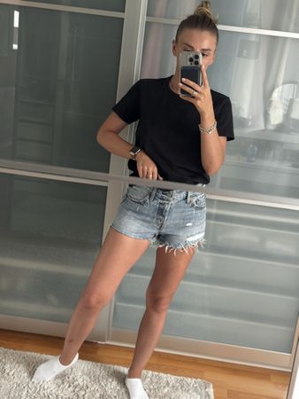 W25 Levi's 501 High Waist Denim Shorts