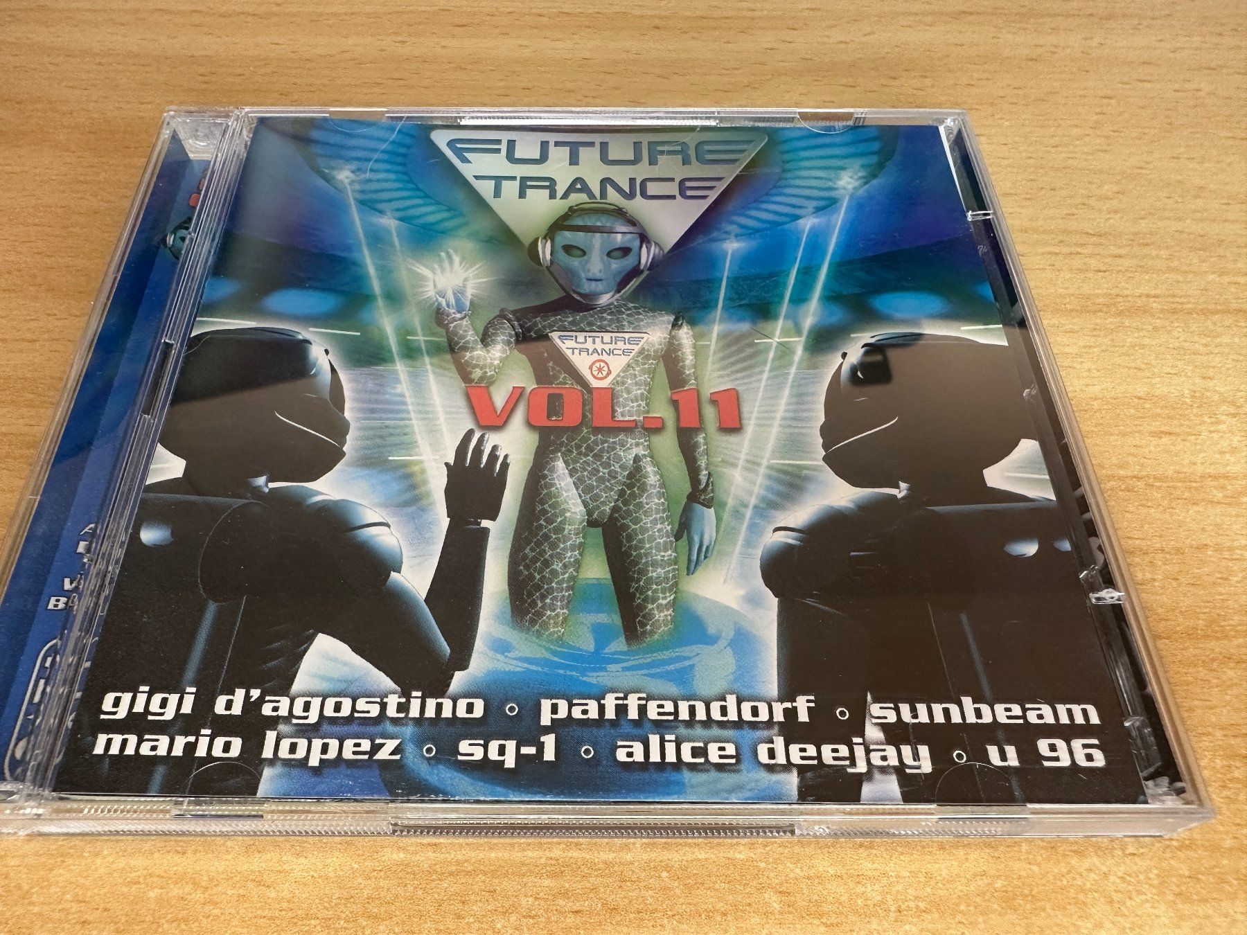 CD: Various – Future Trance Vol.11 - 2 CD – Usato da Rikon im Tösstal venduto da Alpenmutz