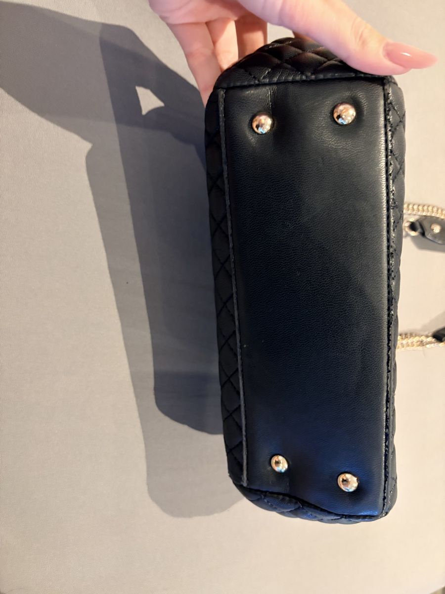 Guess Sacs femmes: Borsa Guess  – D'occasion à Bellinzona par Nasty. 1