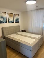 Boxspringbett mit Bettkästen