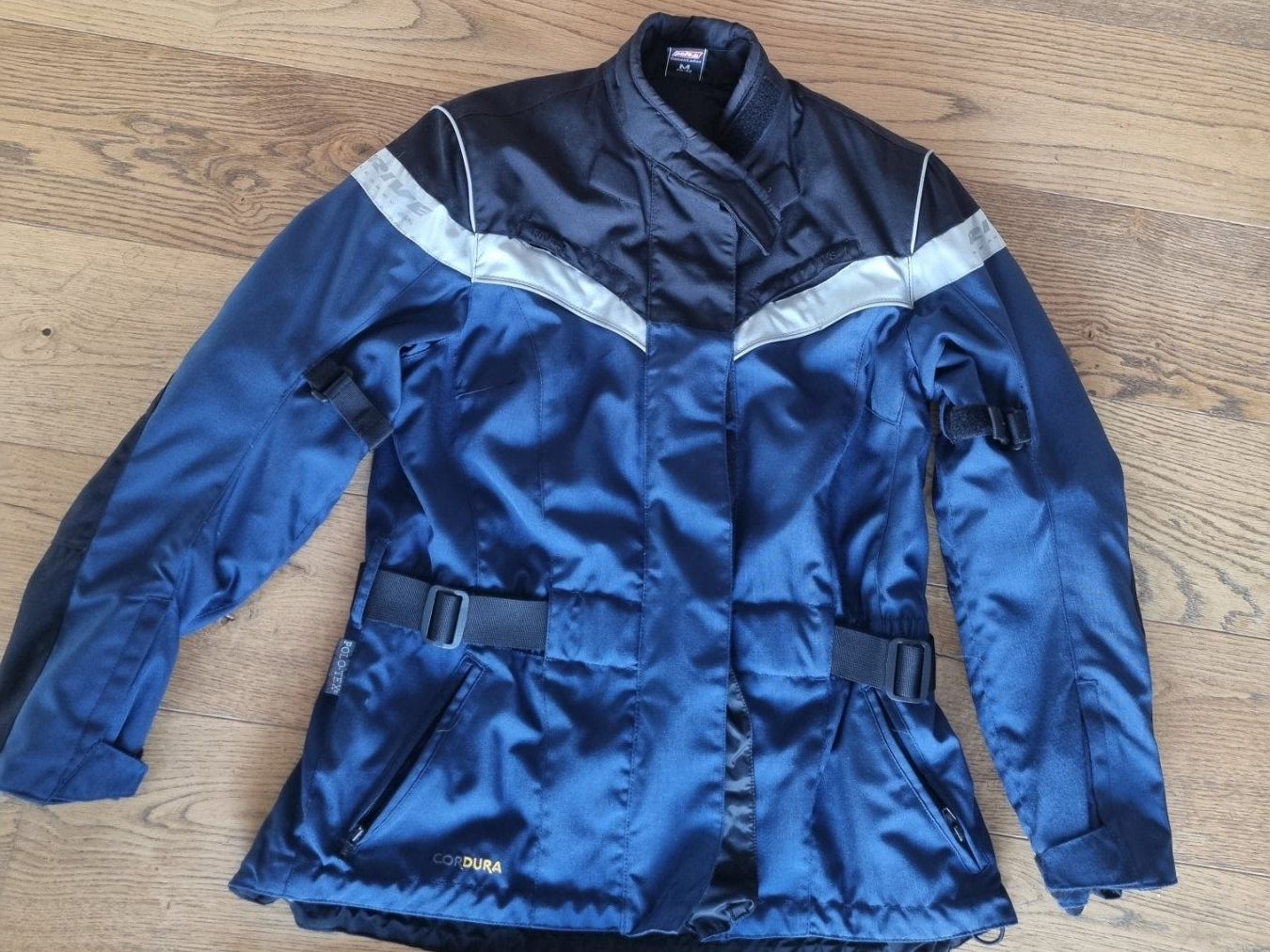 Lots de vêtements: Motorradkleider – D'occasion à Kriens par drudelmurks