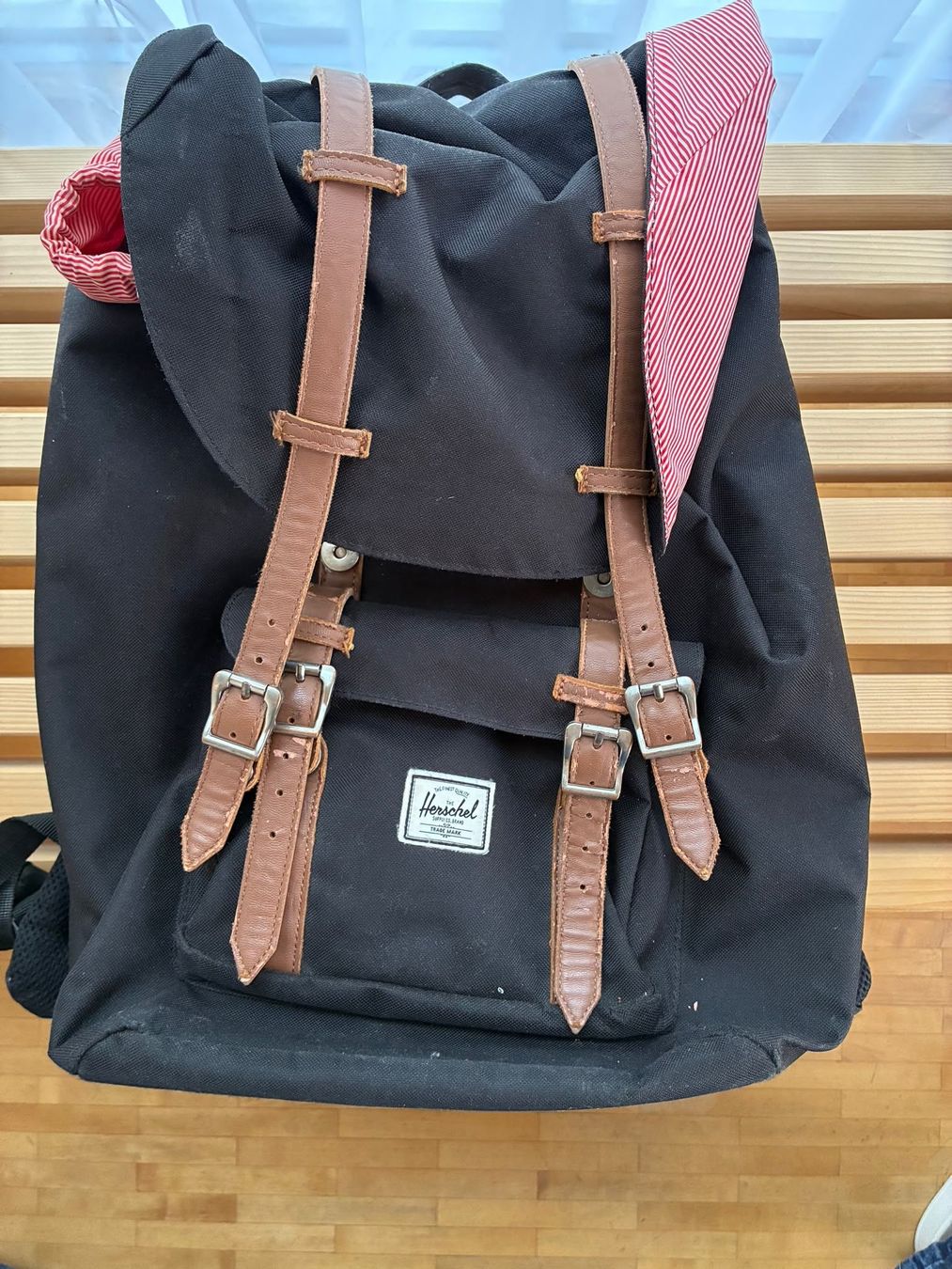 Herschel Zaini: Rucksack Herschel schwarz – Usato da Wettingen venduto da moritzq