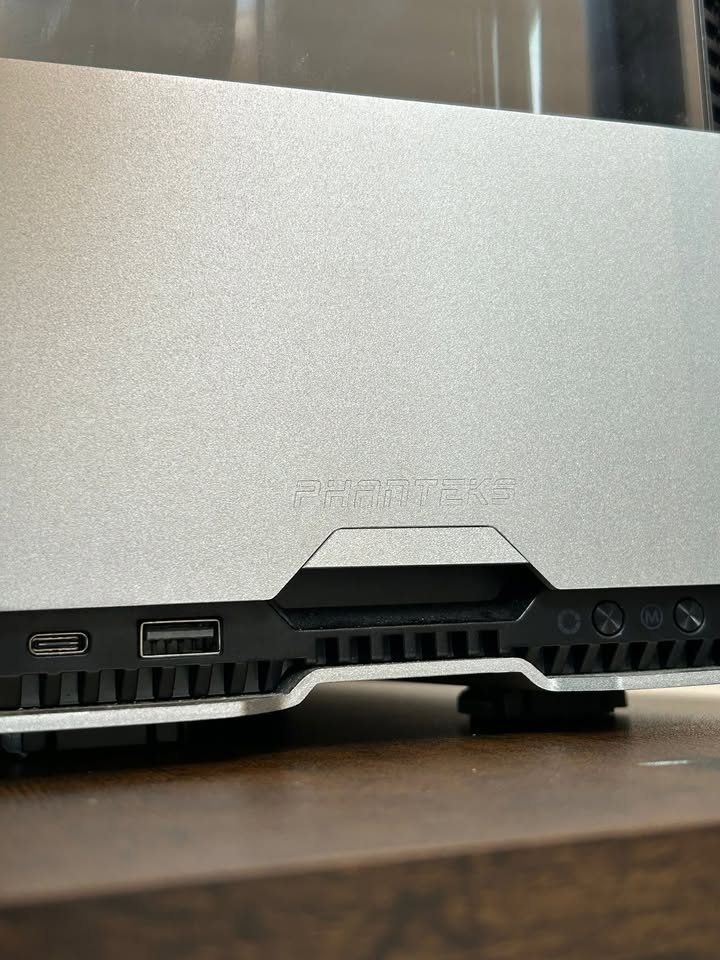 Phanteks Gehäuse: Computer Gehäuse – Neu (gemäss Beschreibung) aus Winterthur von mat_2dzp 2