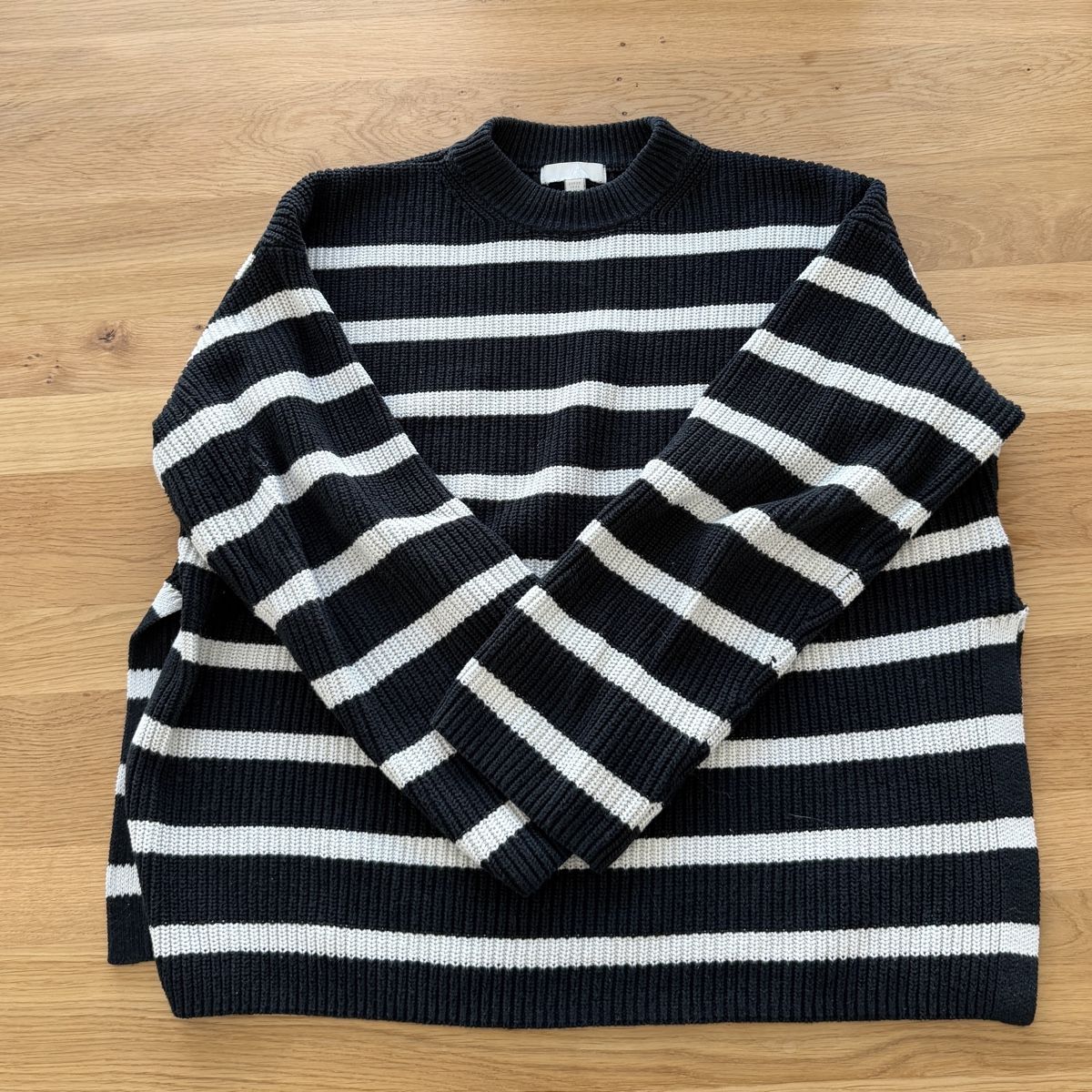 H&M Maglioni & Felpe: H&M gestreifter Pullover – Nuovo (secondo la descrizione) da Glattpark(Opfikon) venduto da sarahnikita 1