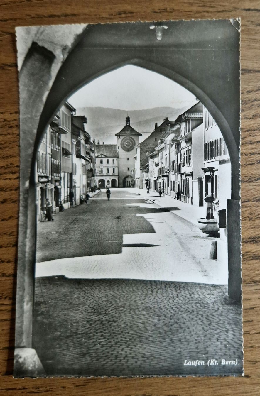 Cartoline postali: Laupen 1952 – Usato da Ebikon venduto da Donar50