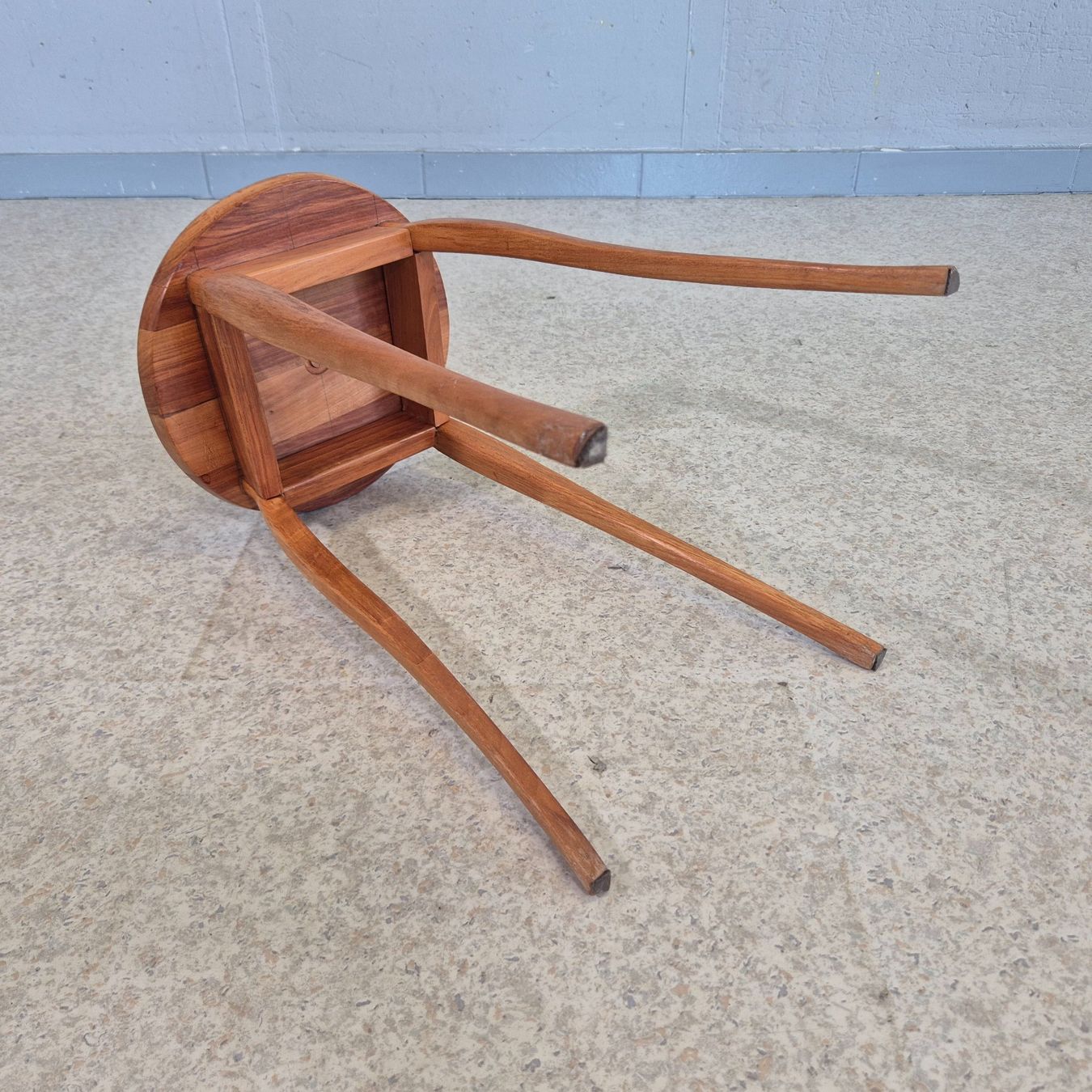 Tabourets: Hocker Holz Höcker Blumenhocker Blumentisch – D'occasion à Nottwil par Wondewa-Shop 6