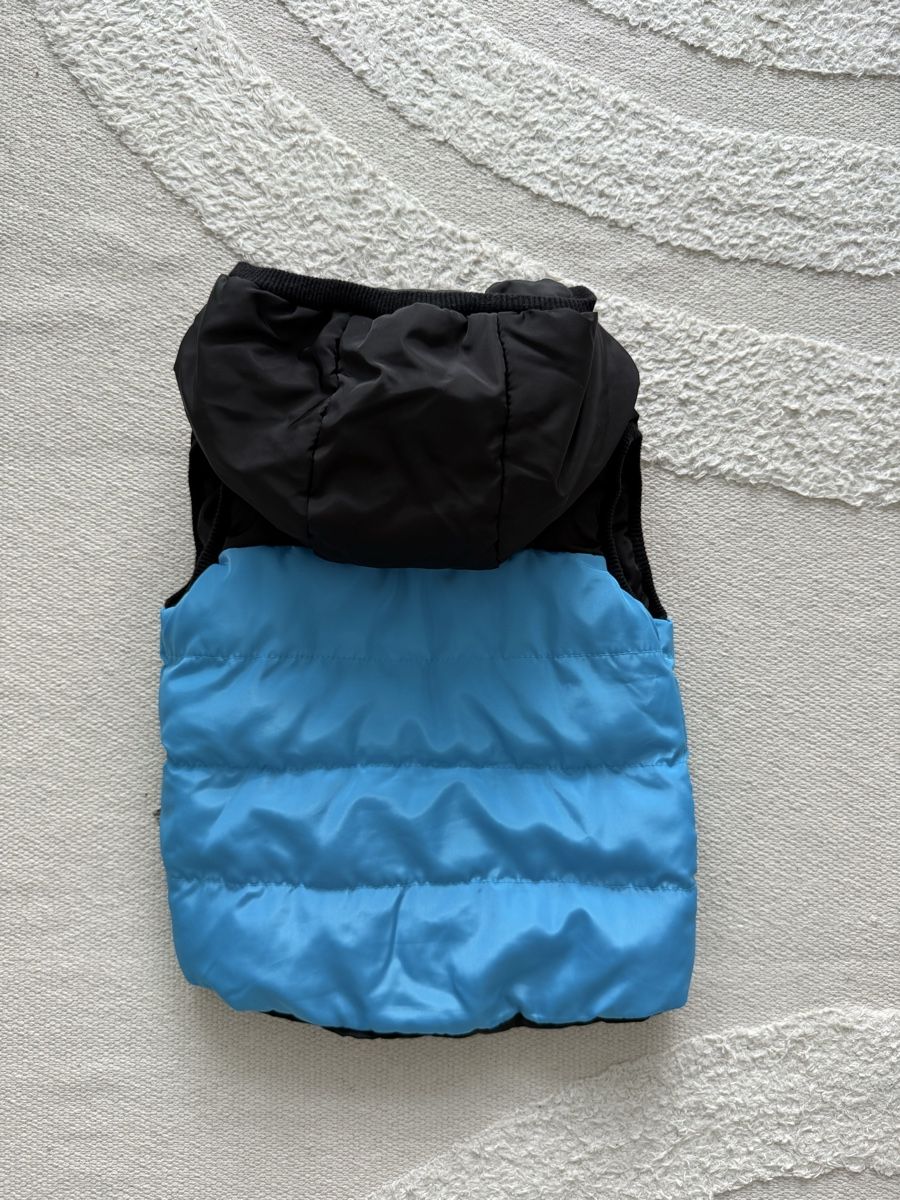 Autres vêtements: Kinder Weste Gr.86  – D'occasion à Niederglatt ZH par Vladaa 1
