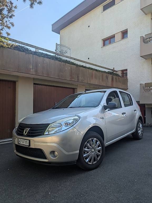 Automobili: Dacia Sandero expertiser  – Usato da Lausanne venduto da vik_l9np