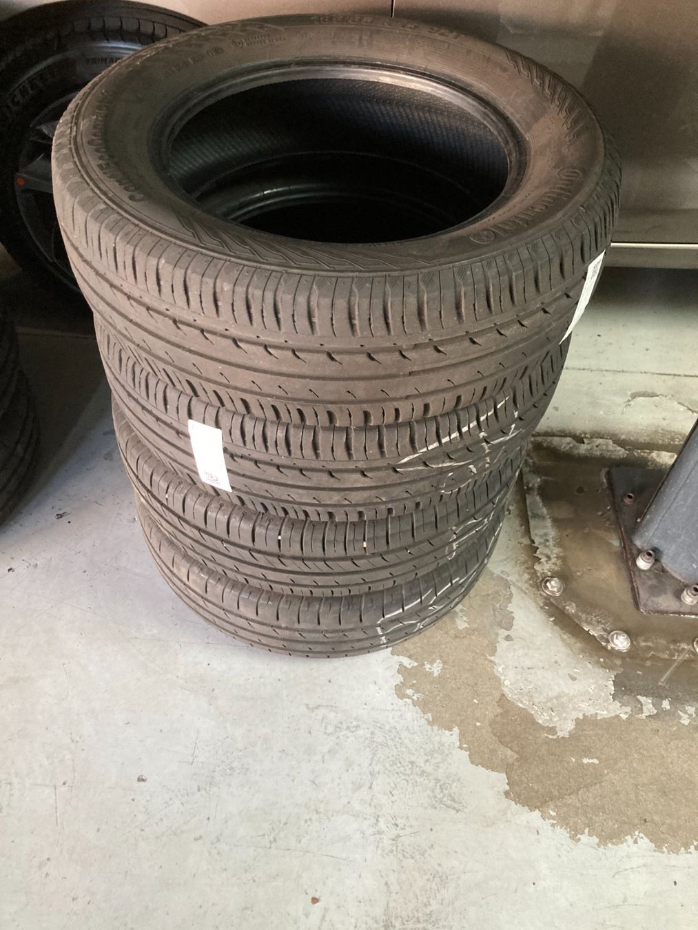 Continental Pneus & Kompletträder: 185/65R15 Sommerpneu Continental – Gebraucht aus Cham von Cham6332