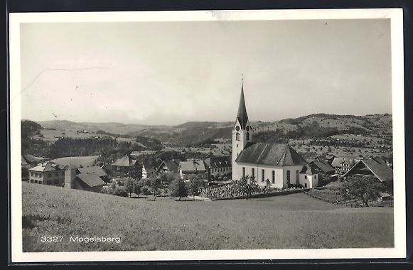 Cartes postales: AK Mogelsberg, Ortsansicht mit Kirche – D'occasion à Berlin par bartko-reher