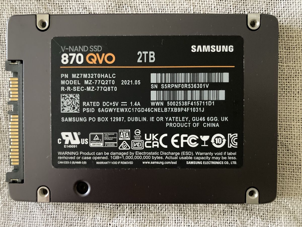 Samsung Dischi rigidi: Solid State Drive SSD  – Nuovo (secondo la descrizione) da Aarau venduto da Bauschutt 1
