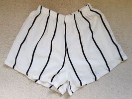 Leichte kurze Hose