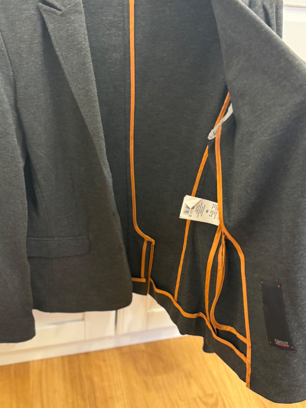 Cinque Giacche: Cinque Blazer Gr:36 – Nuovo (secondo la descrizione) da Zürich venduto da joal2 1