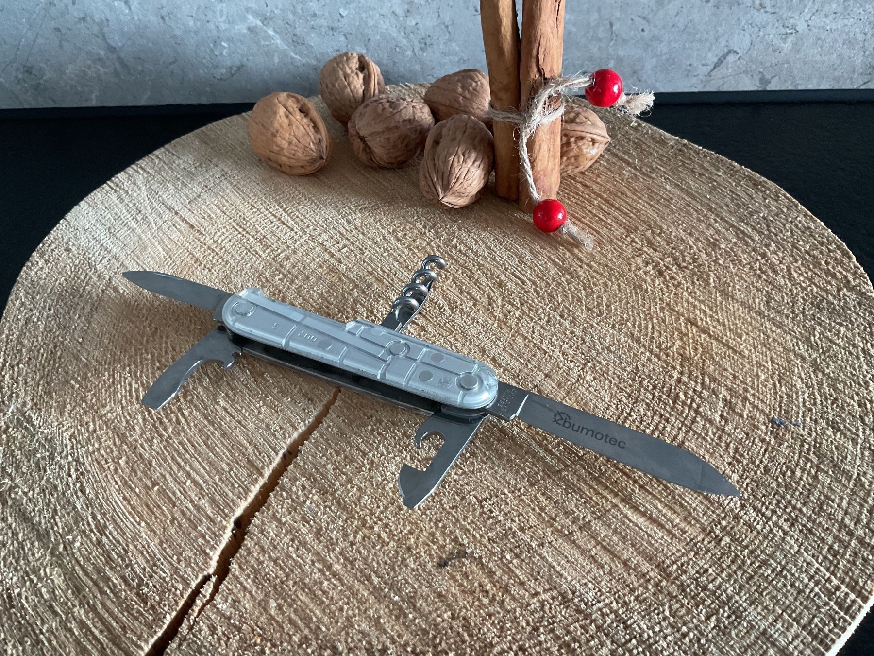Victorinox Coltelli tascabile: Couteau de poche – Usato da Neuchâtel venduto da sta_7qfy