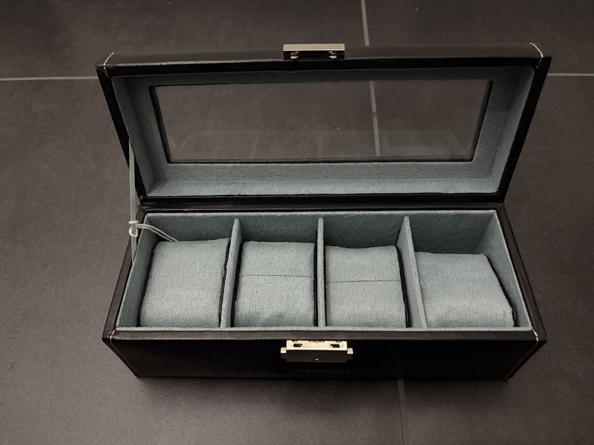 Uhrenboxen: Uhrenkasten Fredrich 23 – Gebraucht aus Dübendorf von h112s9