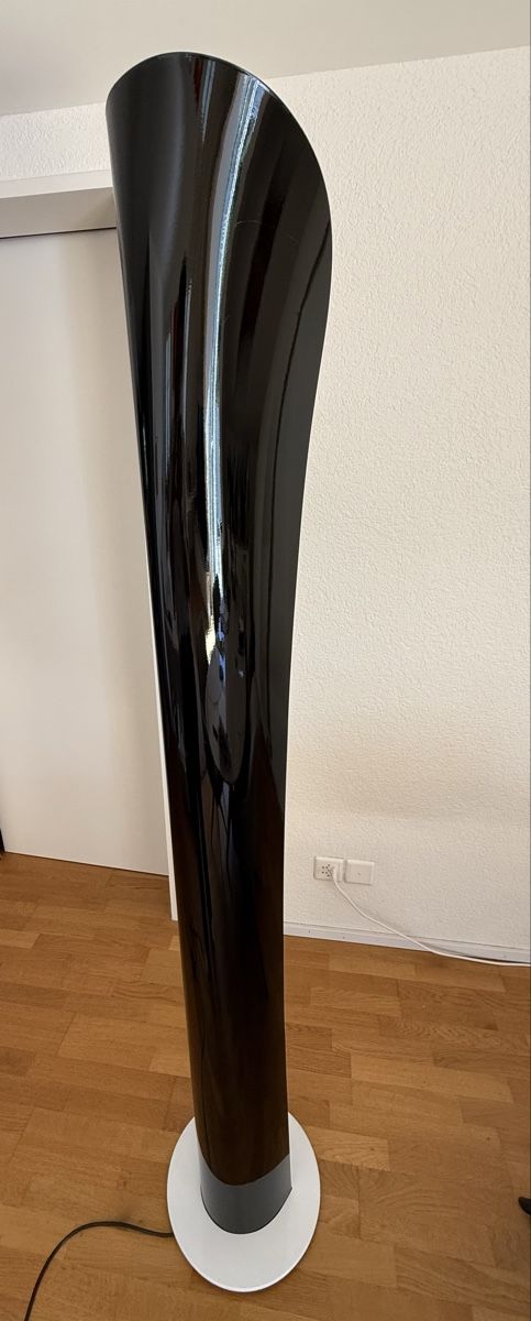 Artemide Lampade: Artemide Cadmo Stehlampe schwarz – Usato da Zug venduto da Namago 2
