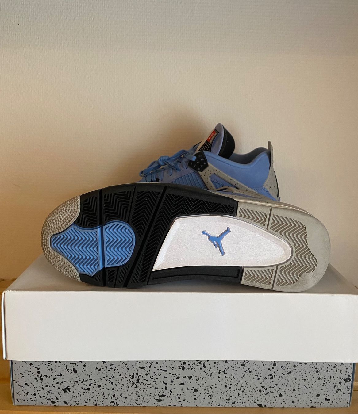 Jordan Scarpe da uomo: Jordan 4 University Blue / EU 46 – Usato da Abtwil SG venduto da PauloDybala10 2