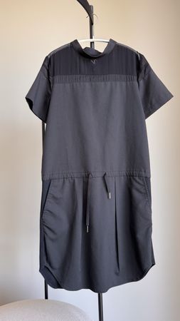 Schwarzes Sommerkleid mit Taschen, Gr.34/S  “NÜ Denmark”