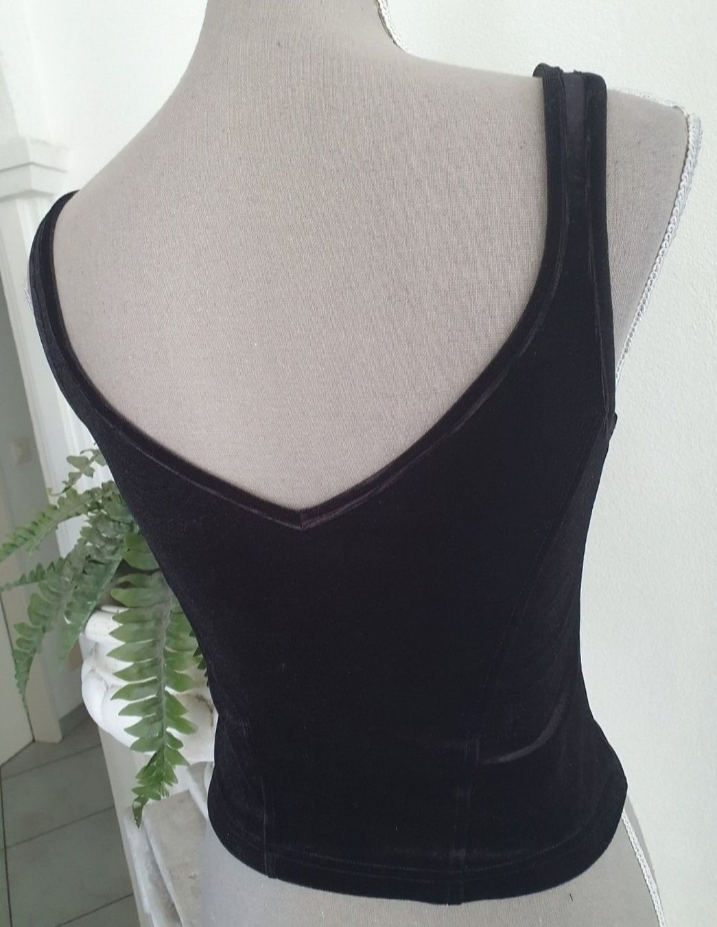 Top: Gothic Samtop Gr S *neu* – Nuovo (secondo la descrizione) da Münsingen venduto da BlackTears-3 5