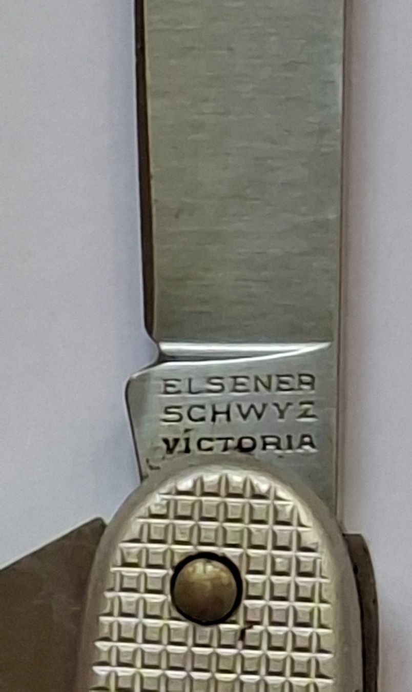 Schweizer Armee Coltelli tascabile: Couteau de poche – Usato da La Chaux-de-Fonds venduto da fan_tj9t 2