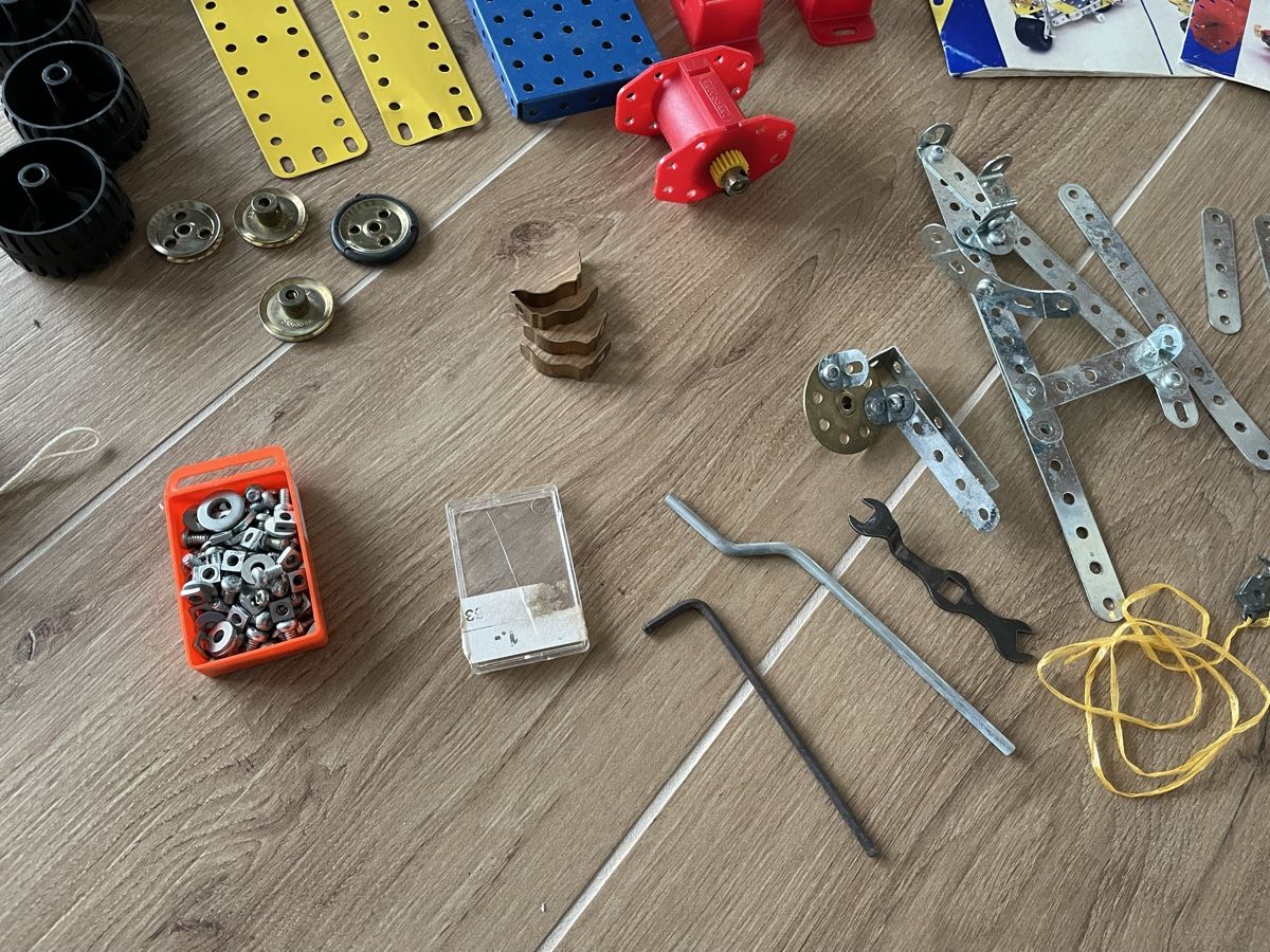 Meccano Kit di costruzioni: Ancien jeu de construction Meccano – Usato da Lonay venduto da ju-71 1