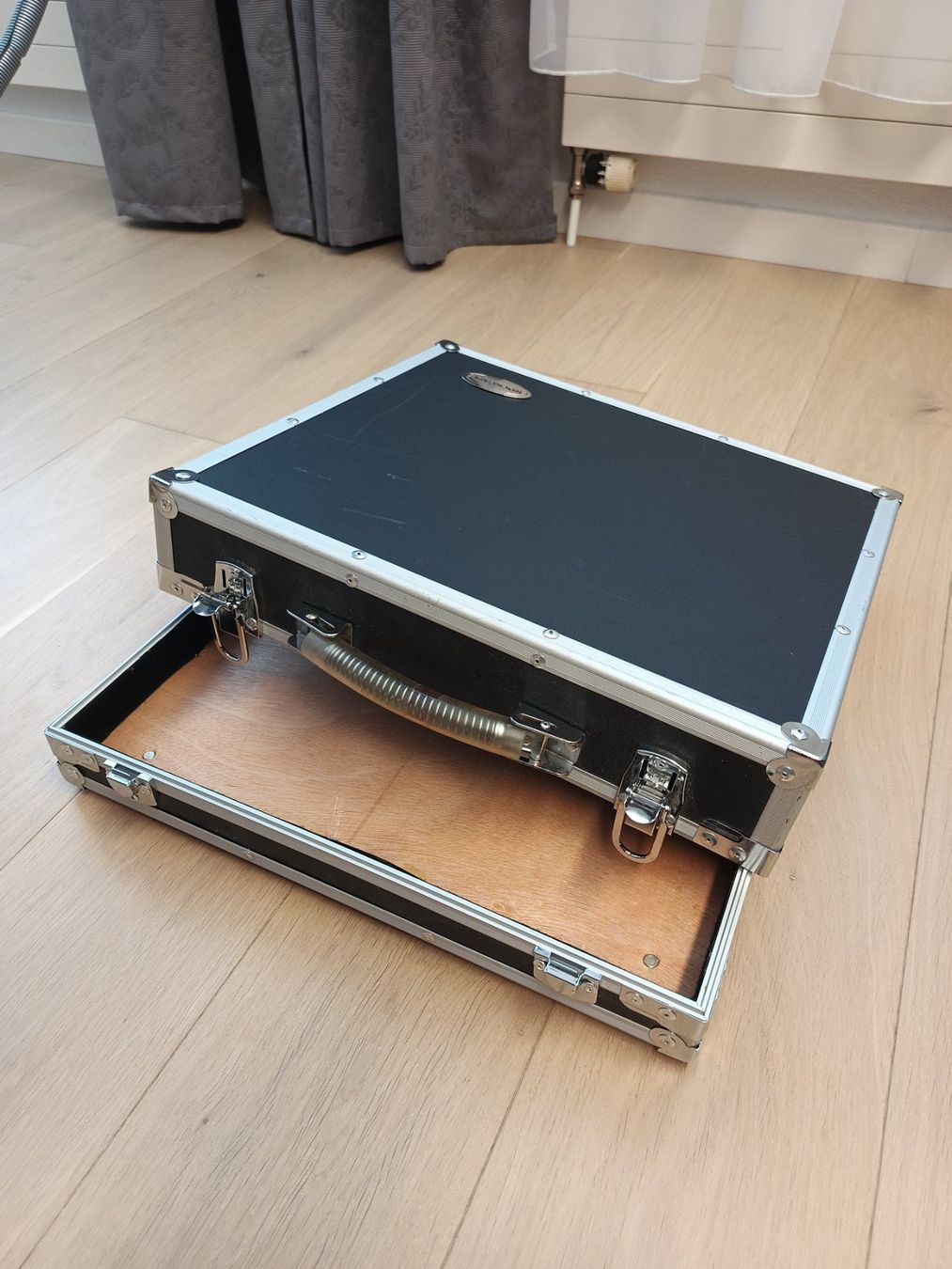 Valigie: Rockcase Flightcase (Haubencase) neuwertig – Usato da Muolen venduto da Brassmaster27 4