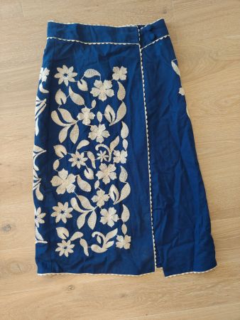 Sezane Jupe Fenda, blau bestickt, Gr. 40, neu