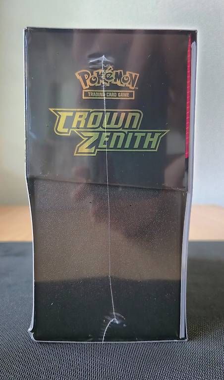 Pokémon Carte collezionabili: Pokémon Crown Zenith ETB – Nuovo e nell'imballaggio originale da Basel venduto da SwissVault 2