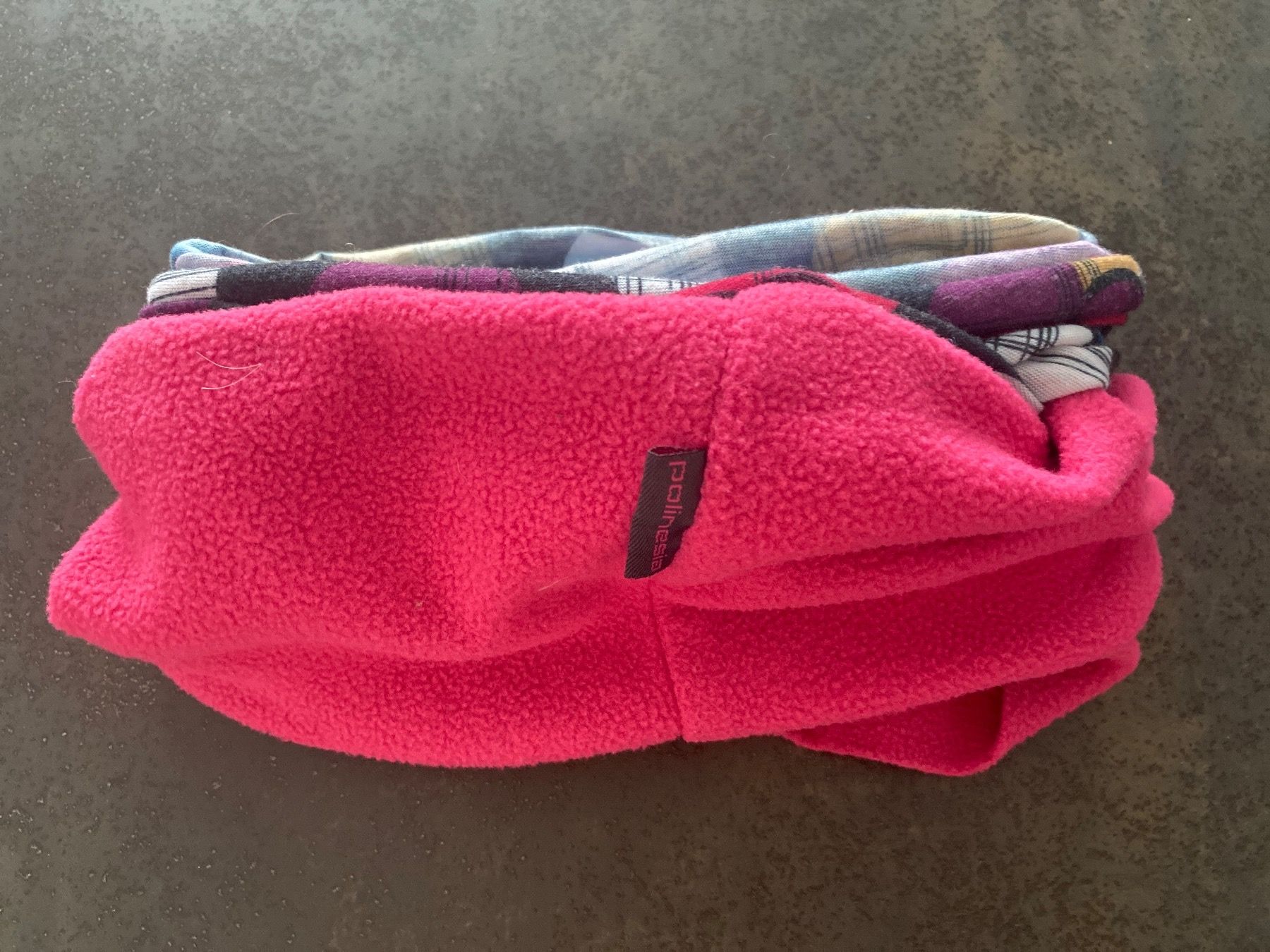 Altro abbigliamento per bambina: Snoop écharpe-cou taille 5 ans et plus – Usato da Delémont venduto da Ma_LoU.01 1