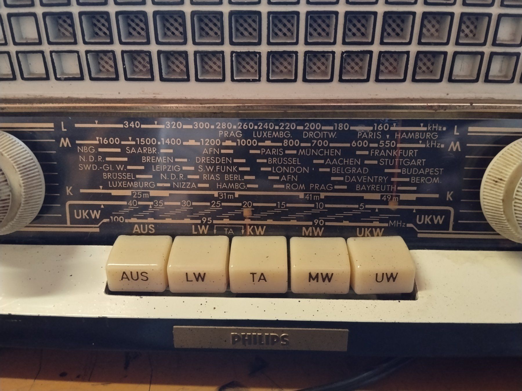 Philips Radios: Radio vintage Philips petit model – Gebraucht aus Fribourg von Umulisa 1