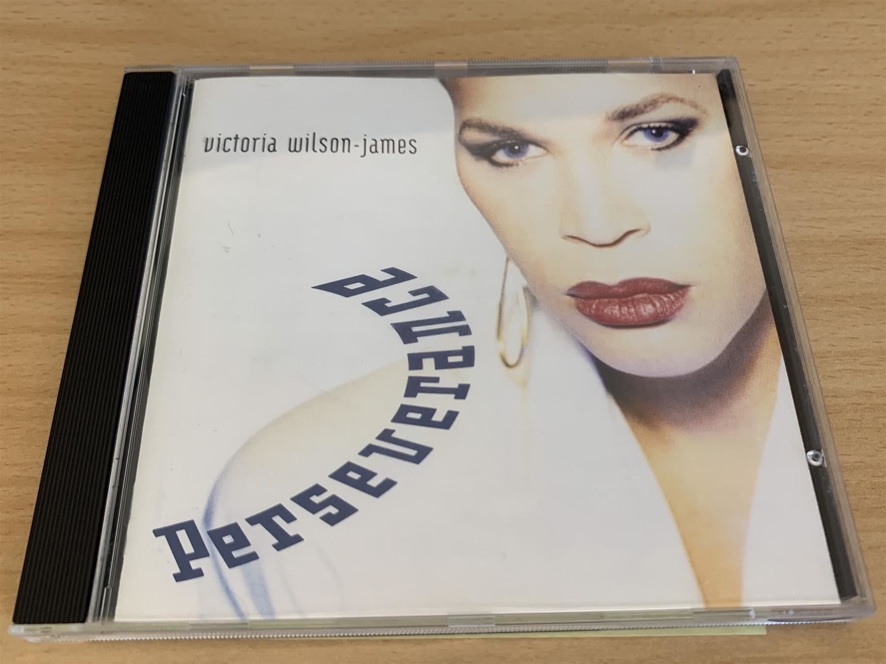 CDs: Victoria Wilson-James – Perseverance – Gebraucht aus Rikon im Tösstal von Alpenmutz
