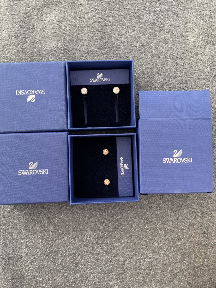 Swarovski Orecchini pendenti & Orecchini a lobo: Ohrringe Swarovski – Nuovo e nell'imballaggio originale da Volketswil venduto da Gujo