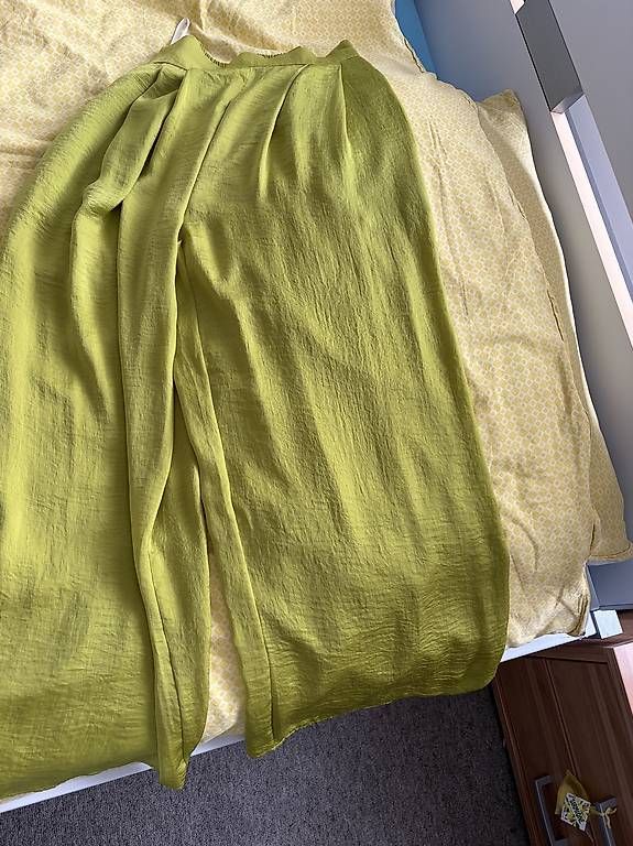Pantalons: Damenhosen  – D'occasion à Klingnau par sab_p28m 1