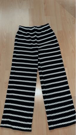 Pantalon rayé noir et blanc, taille M
