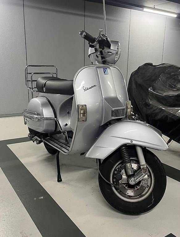 Scooter: Piaggio Vespa PX 125 E – Usato da Genève venduto da pau_zvd8