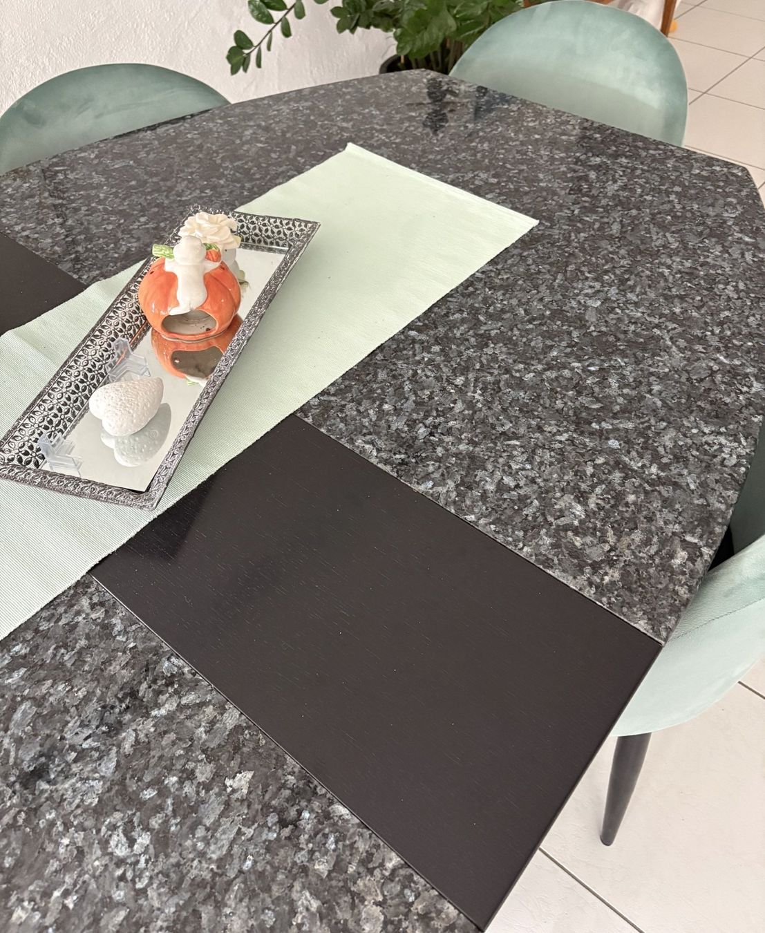 Tische: Granit-Tisch – Gebraucht aus Steffisburg von tom_w5fl 1