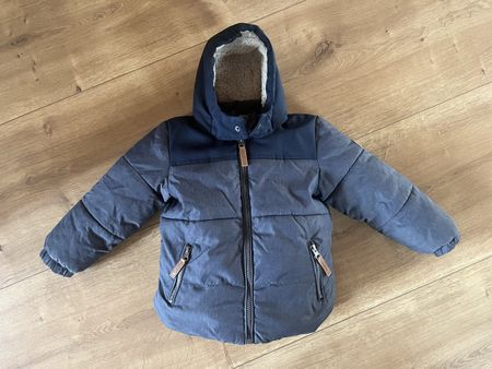 Warme Daunenjacke 98