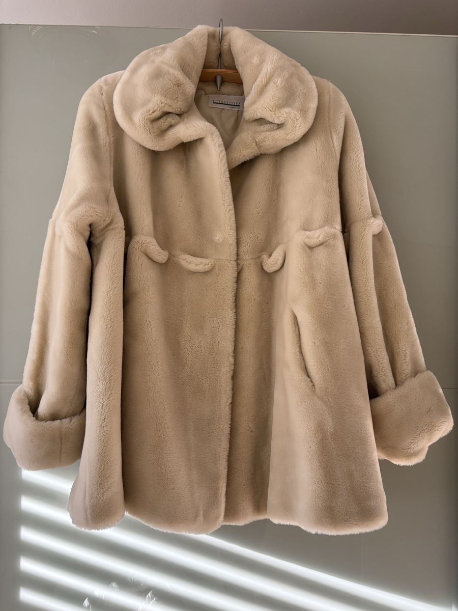 Cappotti: Mantel Webpelz off-white – Nuovo e nell'imballaggio originale da Luzern venduto da Chiara.Studer.9