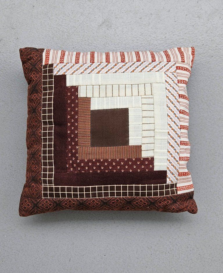 Cuscini: Patchwork Dekokissenhülle, Handarbeit – Nuovo (secondo la descrizione) da Luzern venduto da Kiebitz07
