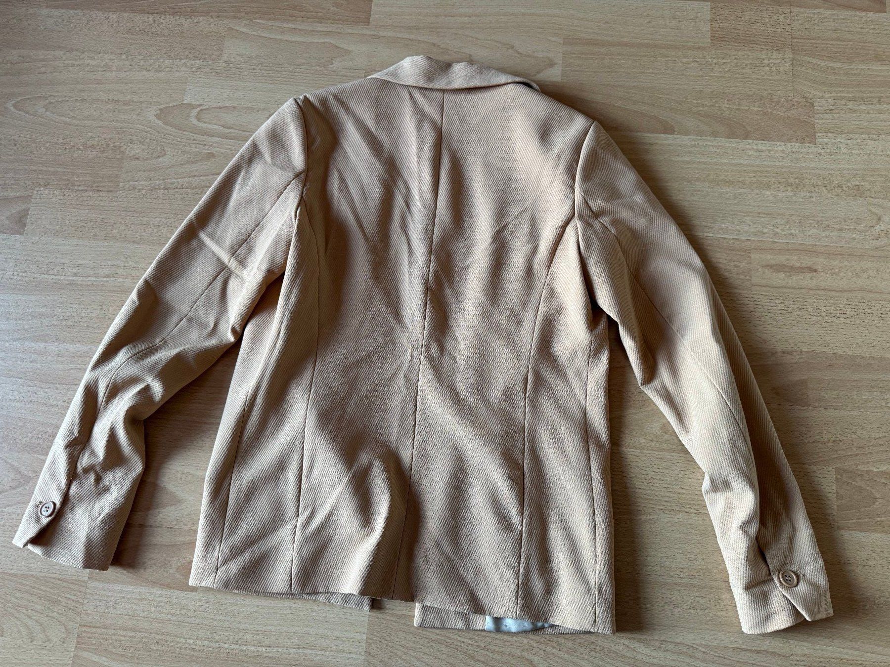 Sisley Giacche: SISLEY Blazer braun/Beige Gr. 38 – Usato da Fribourg venduto da tschjoly 8