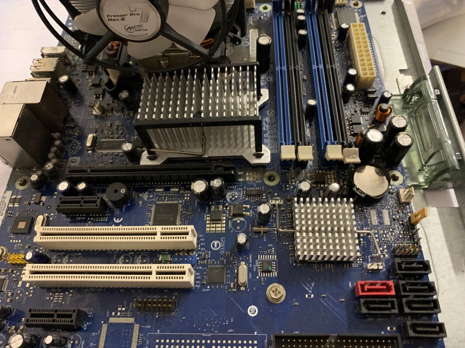 Mainboards: INTEL Motherboard ohne CPU & RAM – Defekt aus Emmen von newdeal1970 4