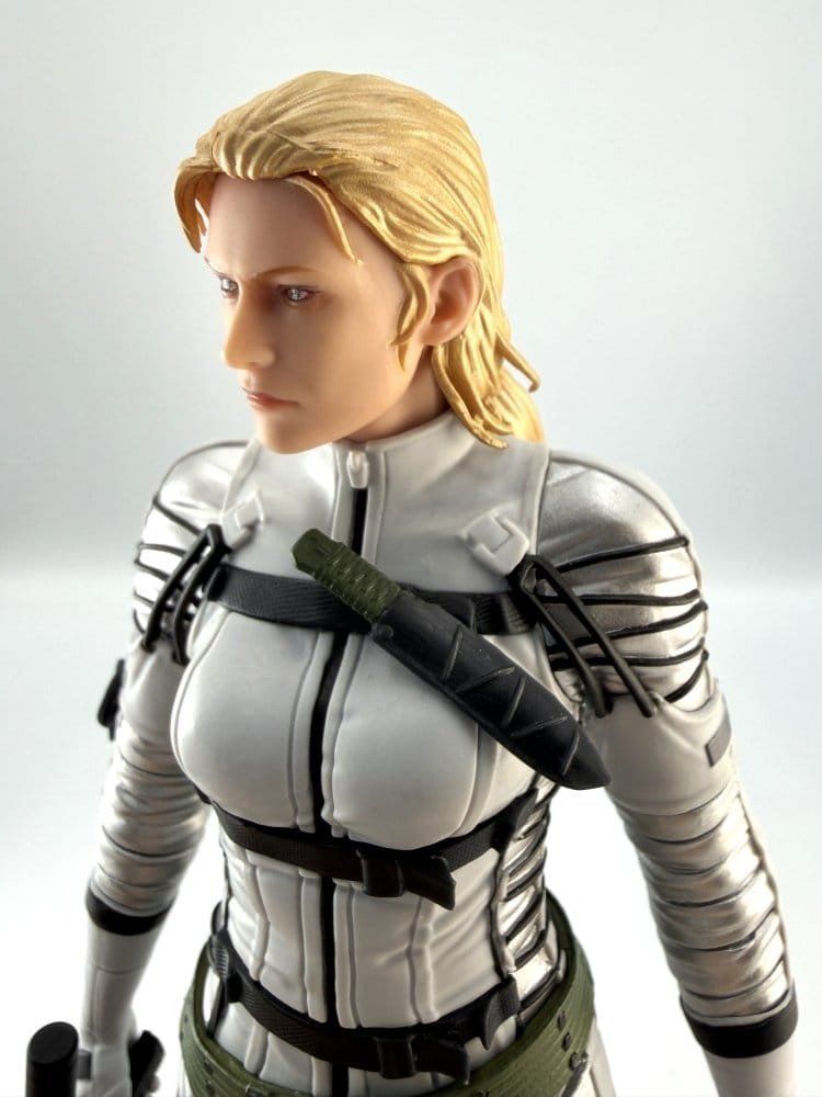 Statuette: Metal Gear Solid Delta: Snake Eater PVC The Boss 20 cm – Nuovo e nell'imballaggio originale da St-Imier venduto da ATTAKSHOP 2